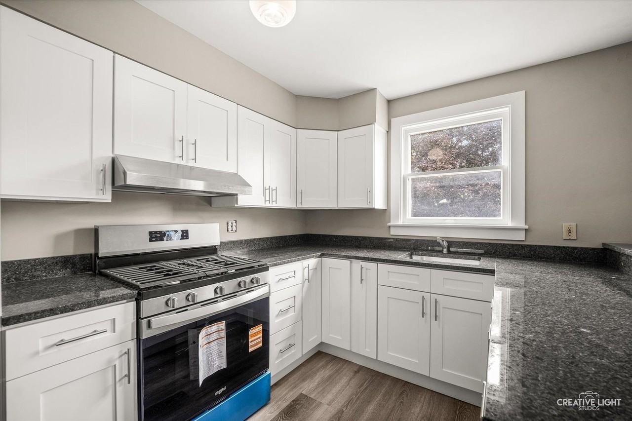 334 Arbor Ave #2 - Photo 4 of 12