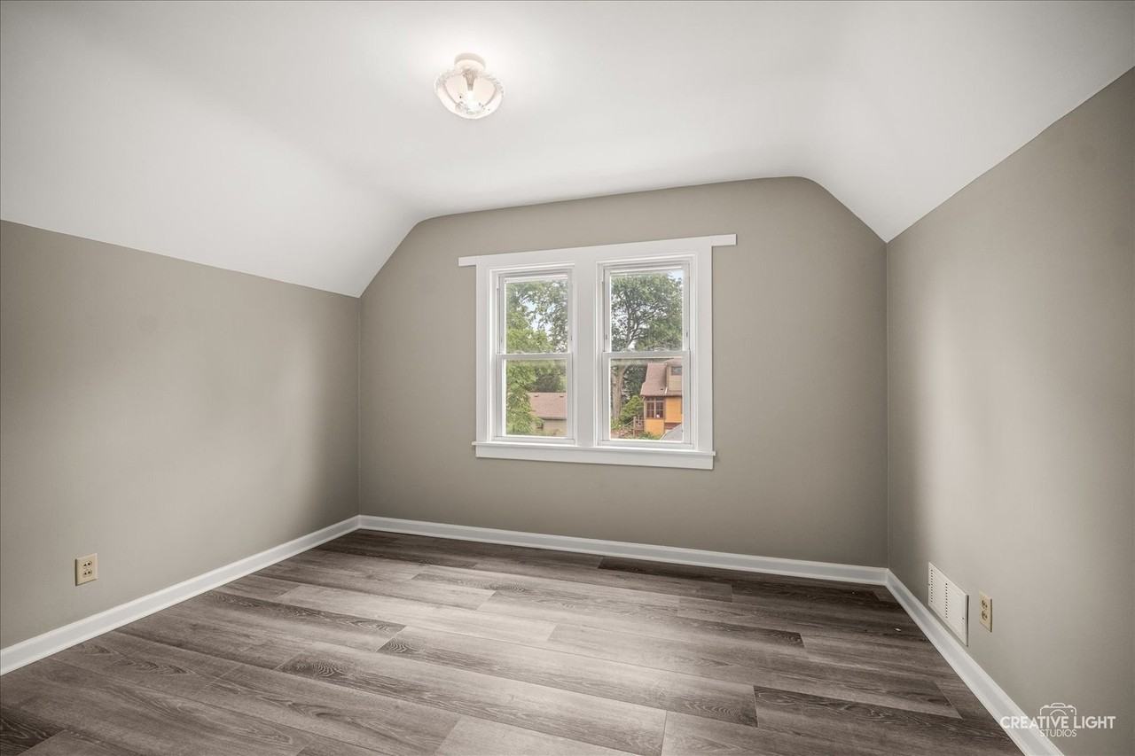 334 Arbor Ave #2 - Photo 6 of 12