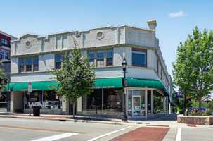 featured image of 438 N Main St #N