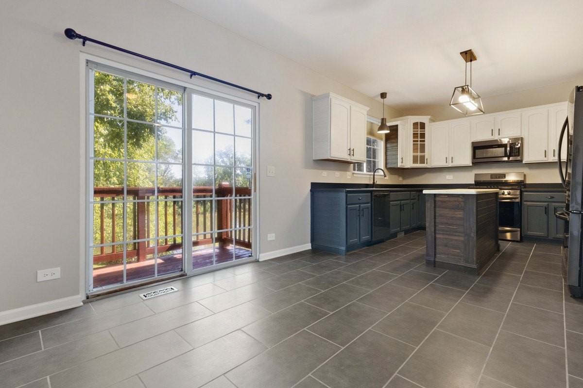 2255 Hudson Cir #2255 - Photo 7 of 26
