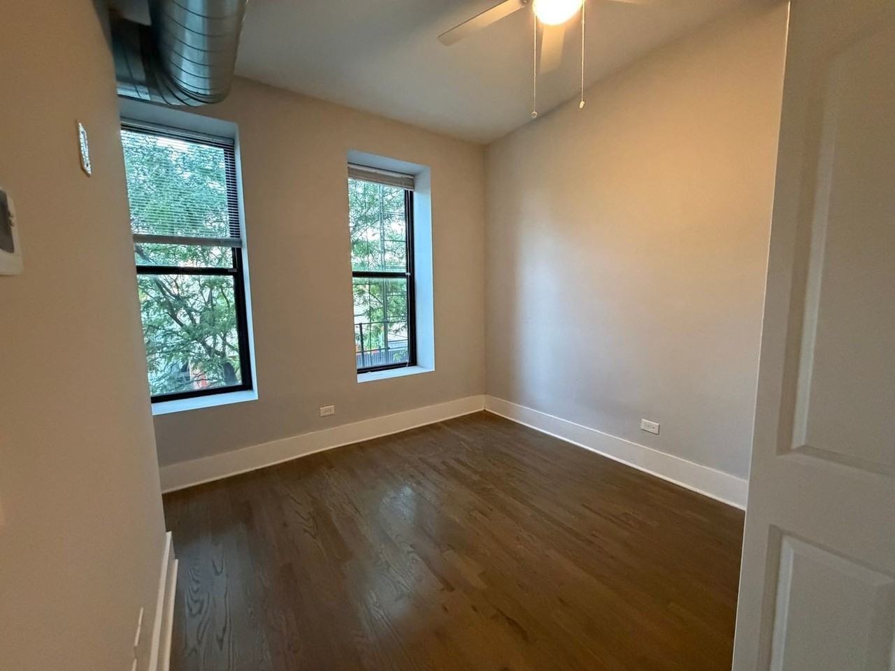 1722 W 21st St #2F - Photo 4 of 10