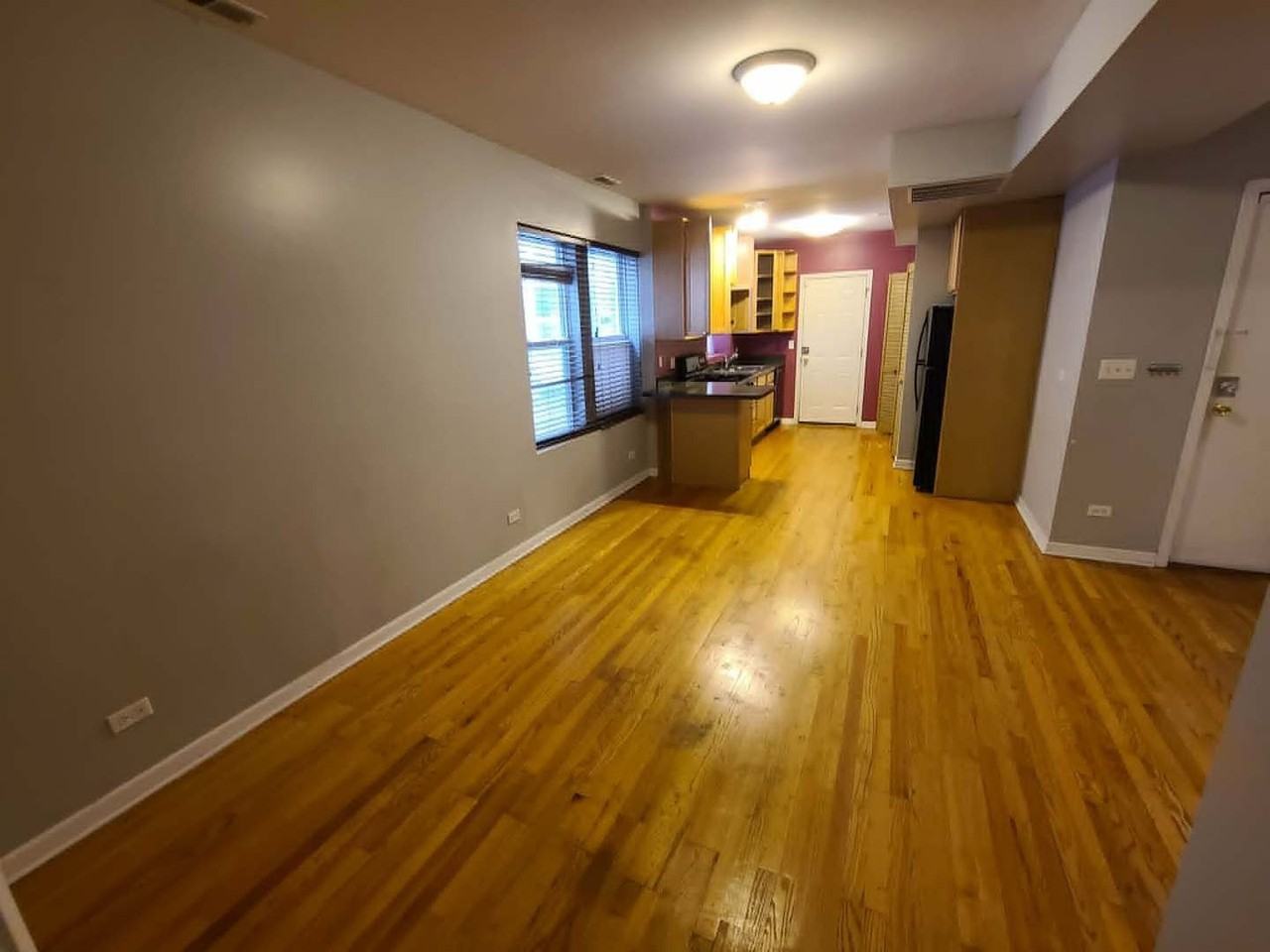 2318 W Rosemont Ave #2 - Photo 4 of 16