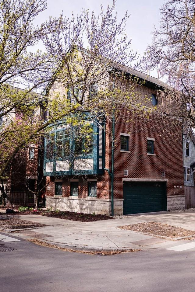 3056 N Paulina St - Photo 2 of 39