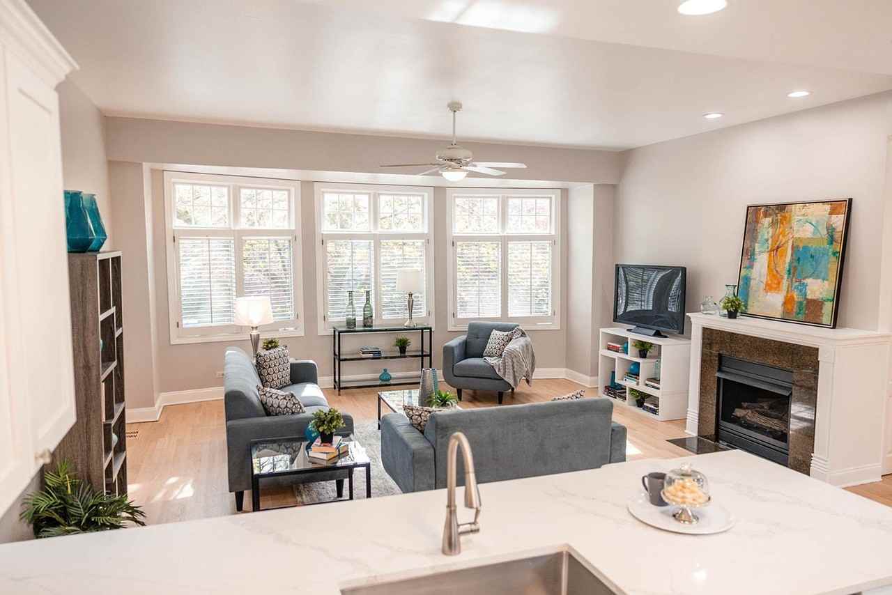 3056 N Paulina St - Photo 5 of 39