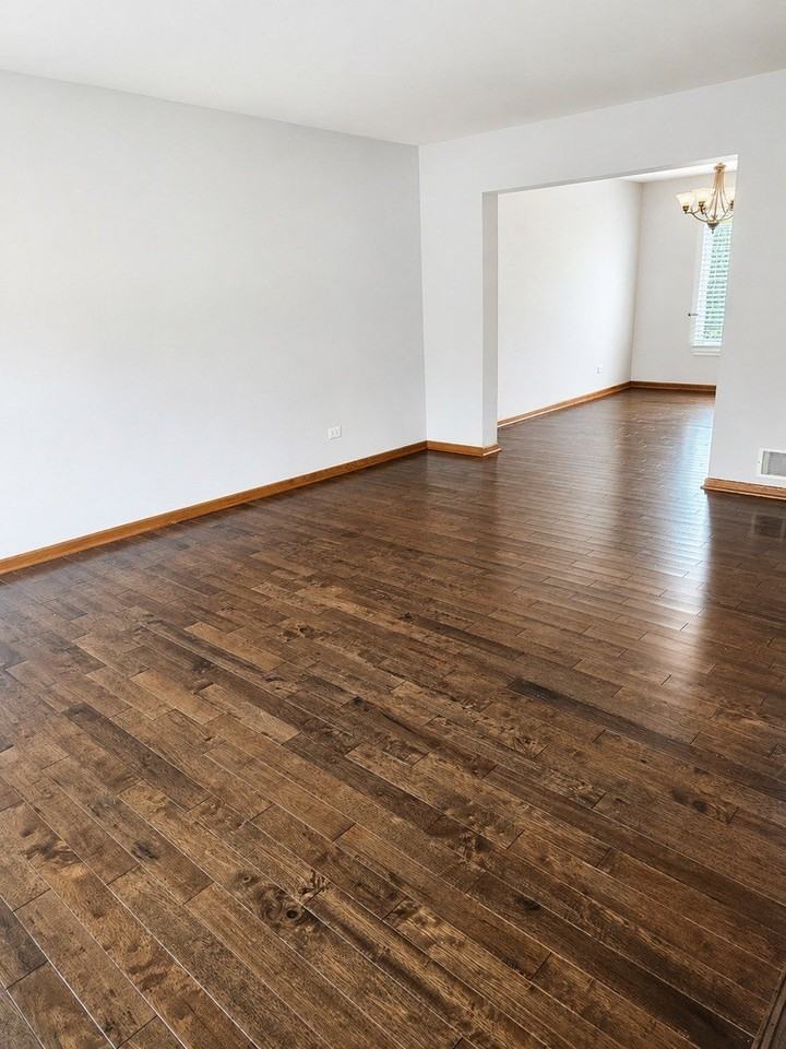 1462 Glen Ellyn Rd - Photo 2 of 20