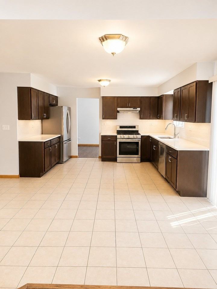 1462 Glen Ellyn Rd - Photo 6 of 20