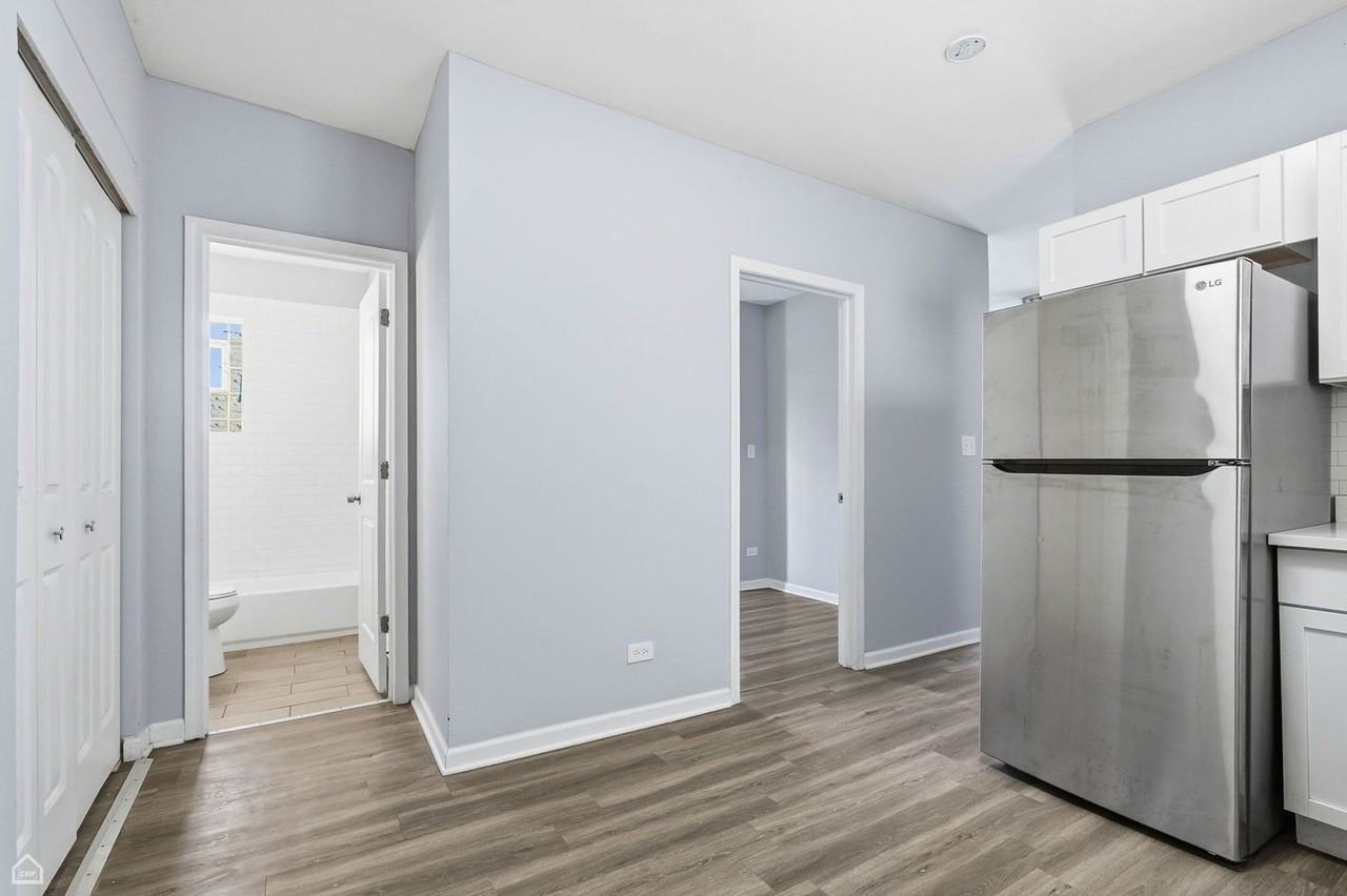 16 E 118th Pl #1F - Photo 5 of 14