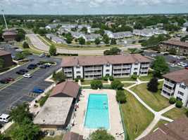featured image of 185 Gregory St #10