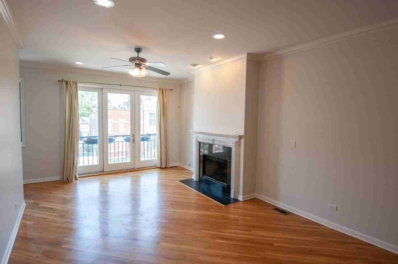 2427 W Augusta Blvd #2 - Photo 2 of 16