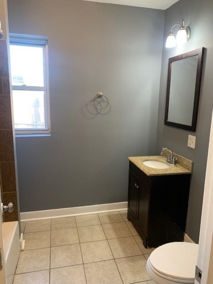 314 E 70th St #2 - Photo 4 of 6