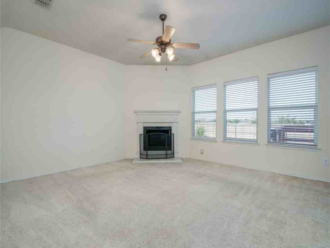 320 Cookston Ln - Photo 3 of 13