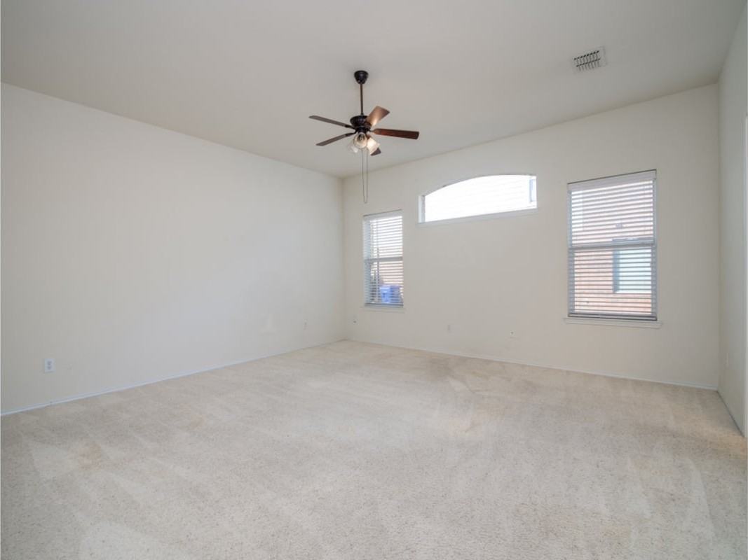 320 Cookston Ln - Photo 5 of 13