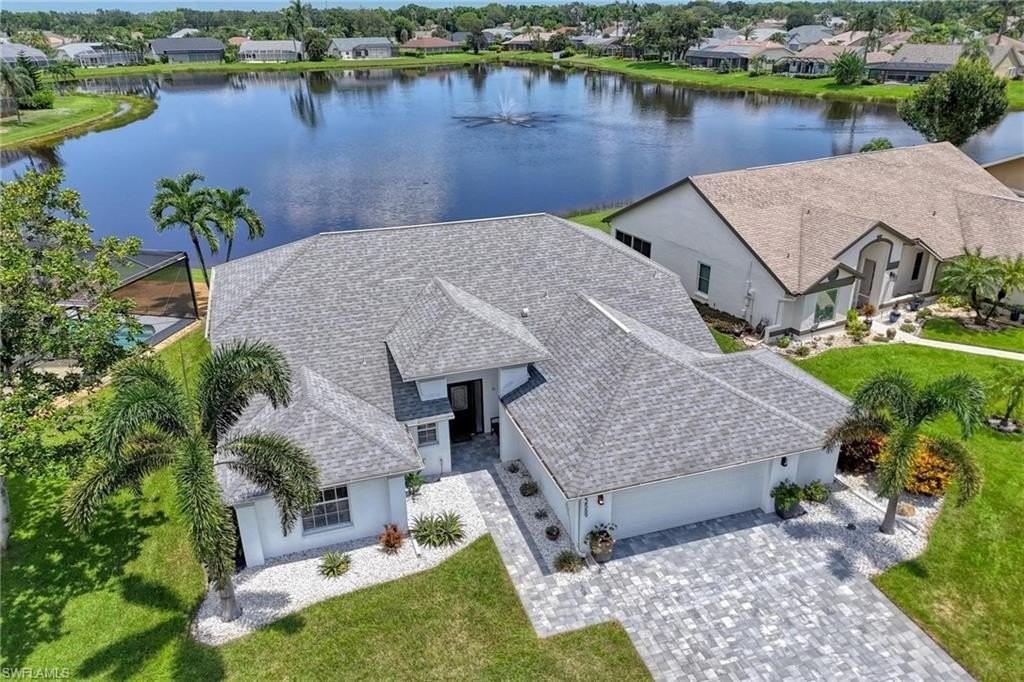 22589 Island Lakes Dr - Photo 2 of 47