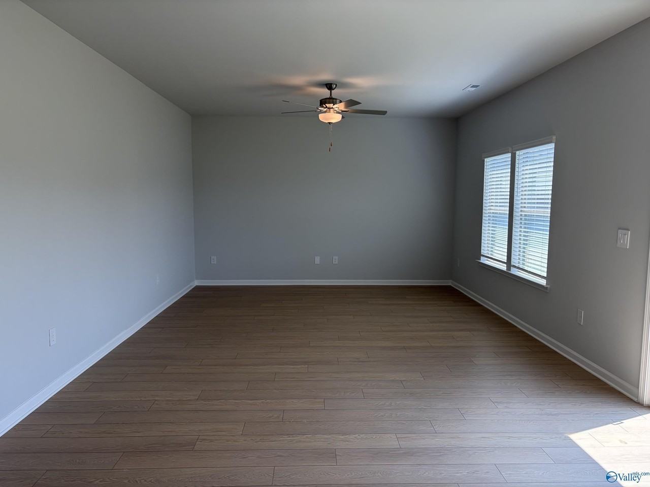 169 Labrador Ln - Photo 6 of 14