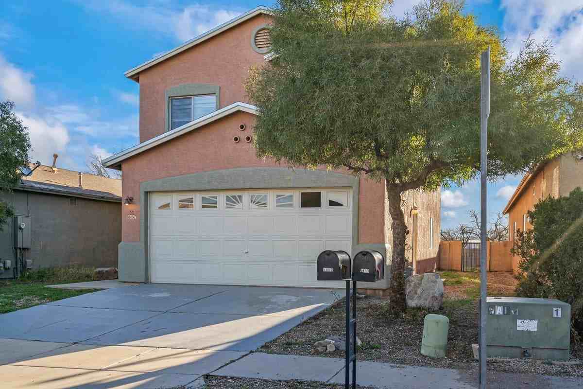 6657 S Venetian Dr - Photo 4 of 35