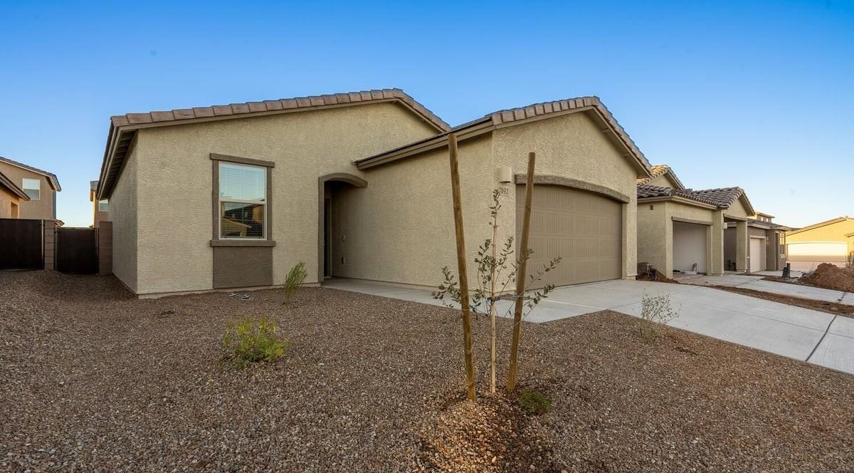 7093 W Muirwood Ln - Photo 3 of 20