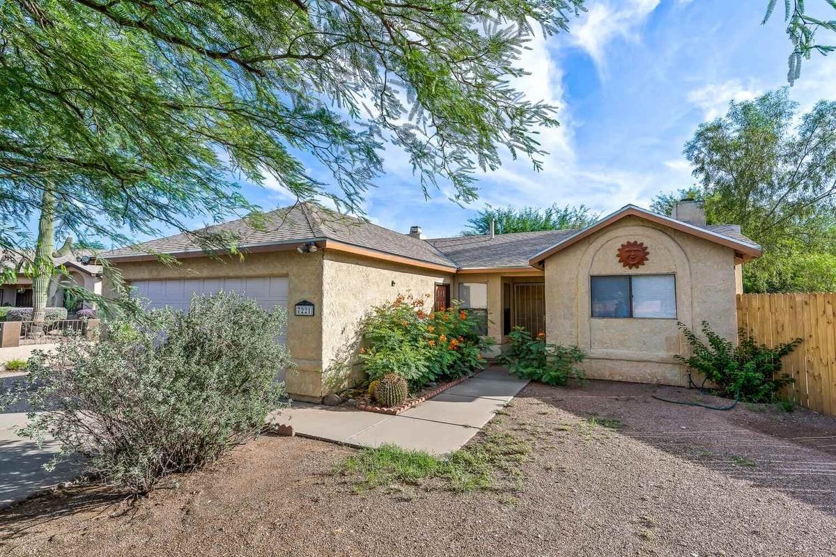 7221 S Camino Alegre - Photo 3 of 25