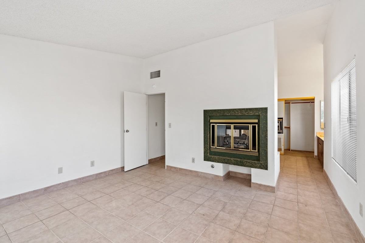 7221 S Camino Alegre - Photo 5 of 25