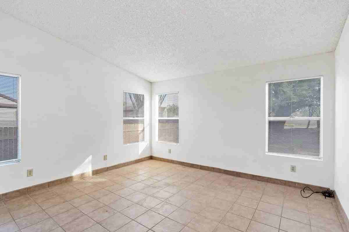 7221 S Camino Alegre - Photo 7 of 25