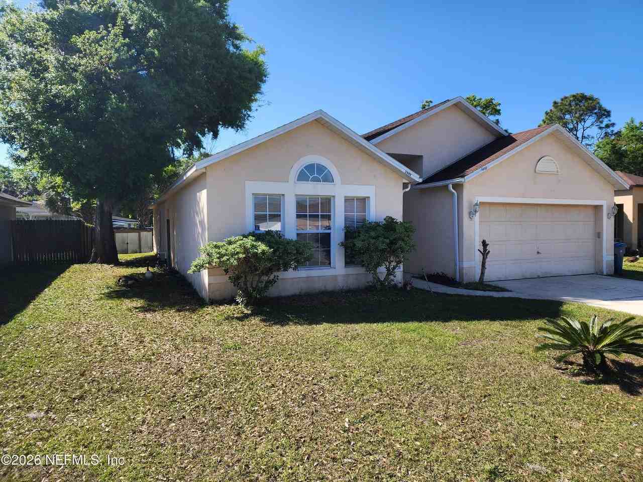 5940 Wentworth Cir S - Photo 2 of 23