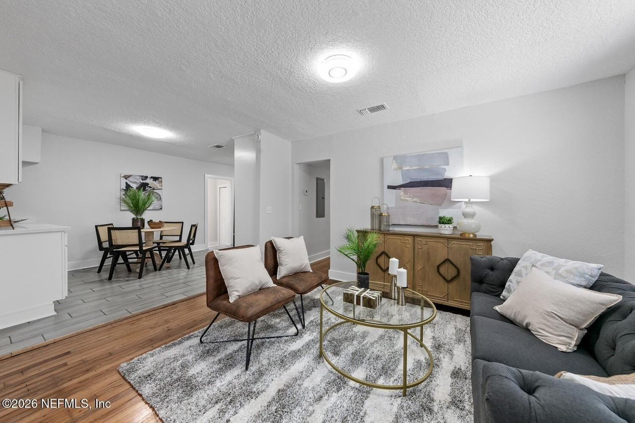 715 Ralph St - Photo 5 of 21
