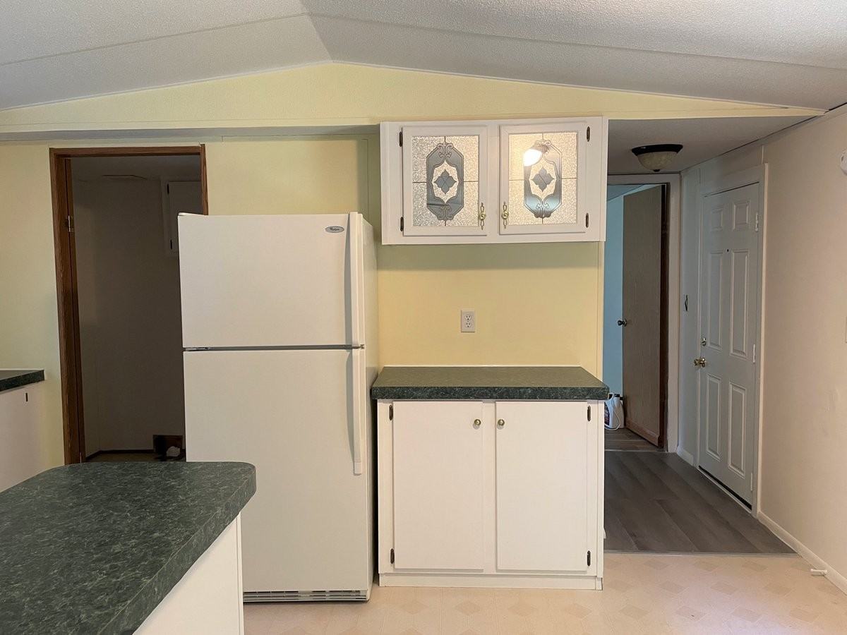 3018 Aplin Rd - Photo 4 of 16