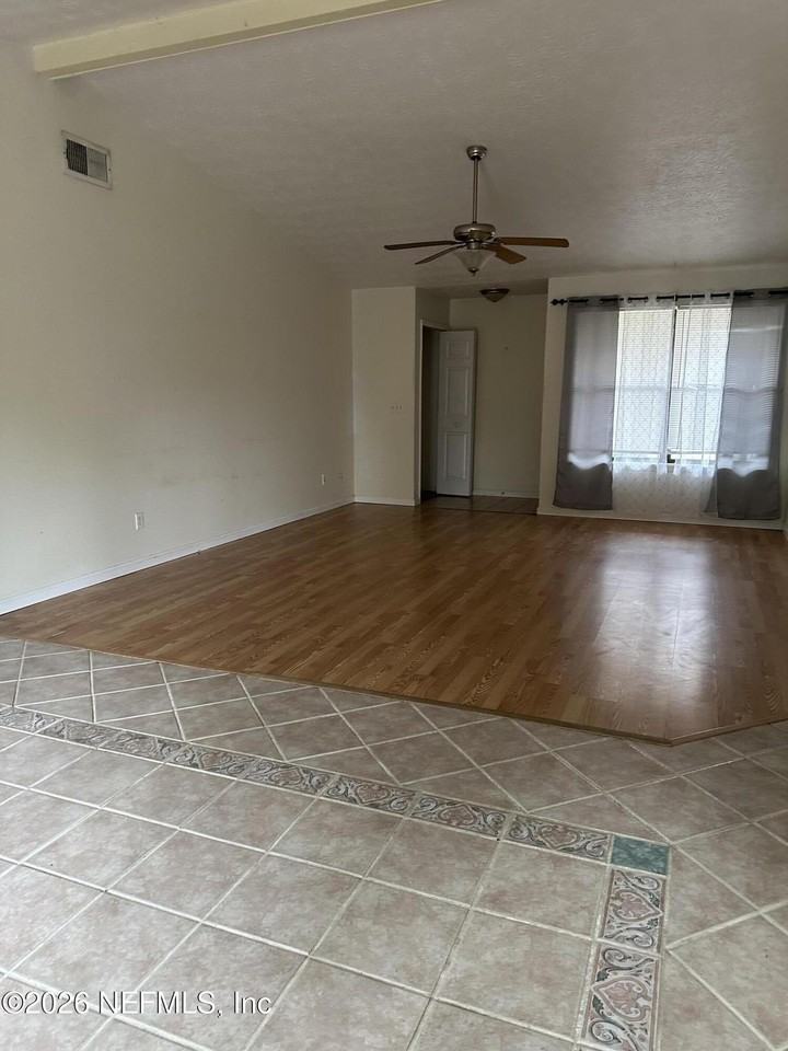 4253 Huntington Forest Blvd - Photo 2 of 7