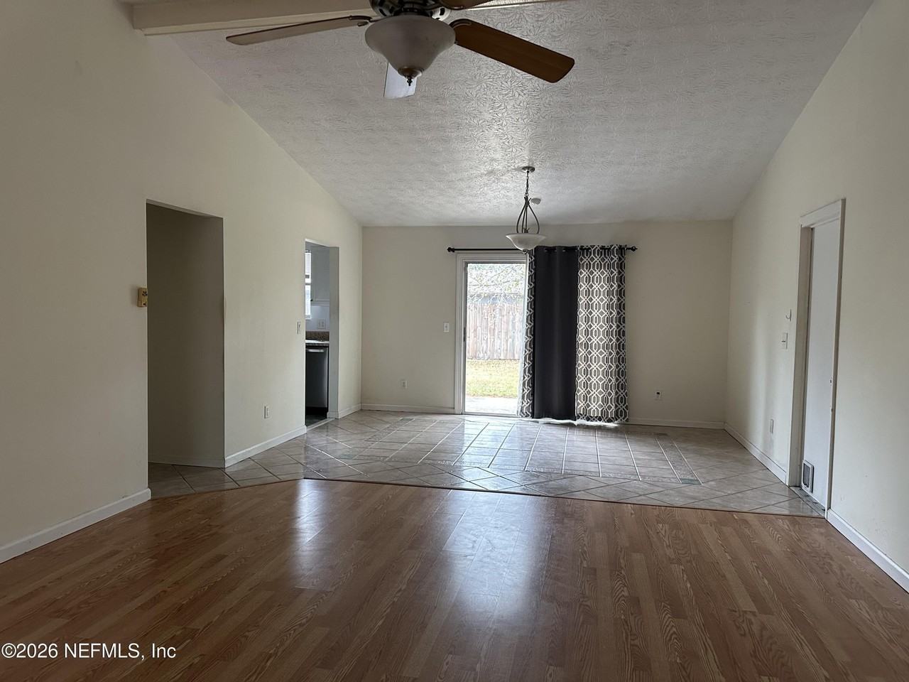 4253 Huntington Forest Blvd - Photo 3 of 7