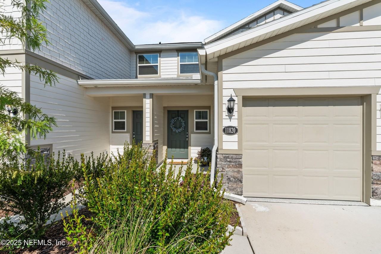 11820 Junegrass Rd - Photo 3 of 26