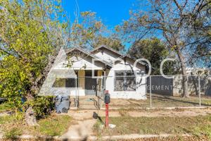 featured image of 915 N 28th St