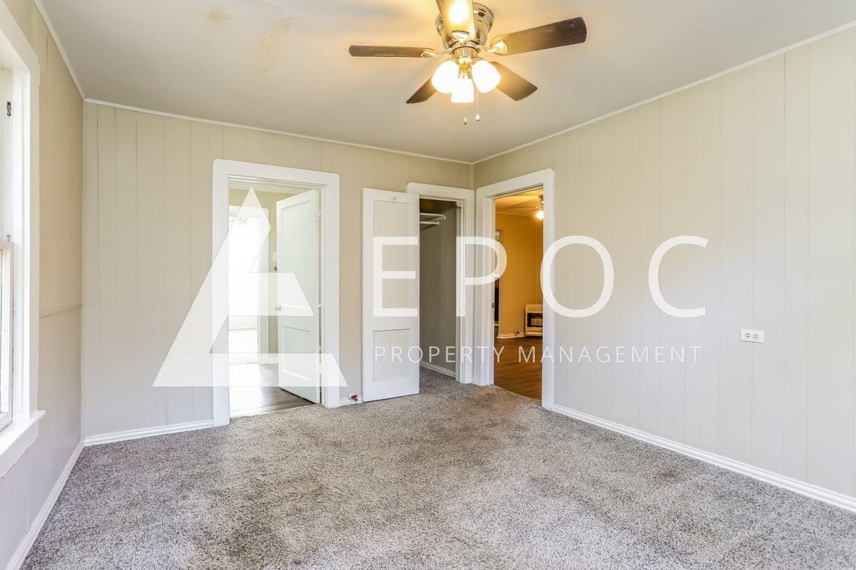 915 N 28th St - Photo 4 of 16
