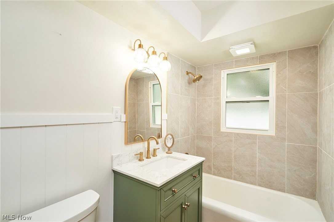 2497 21st St - Photo 5 of 13