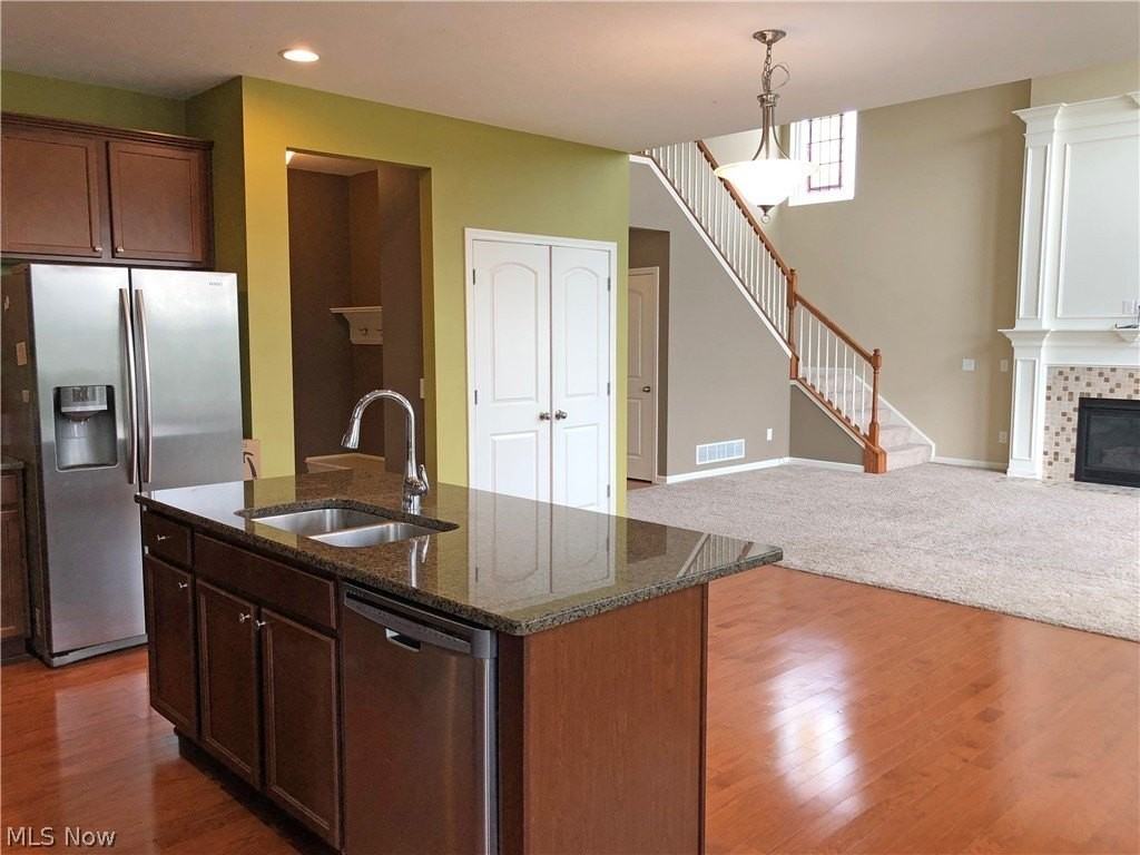 3696 Kenway Blvd - Photo 6 of 35