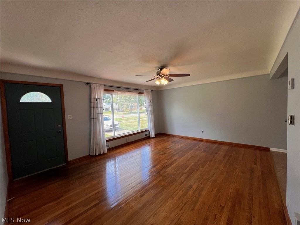 9326 Ackley Rd - Photo 3 of 17