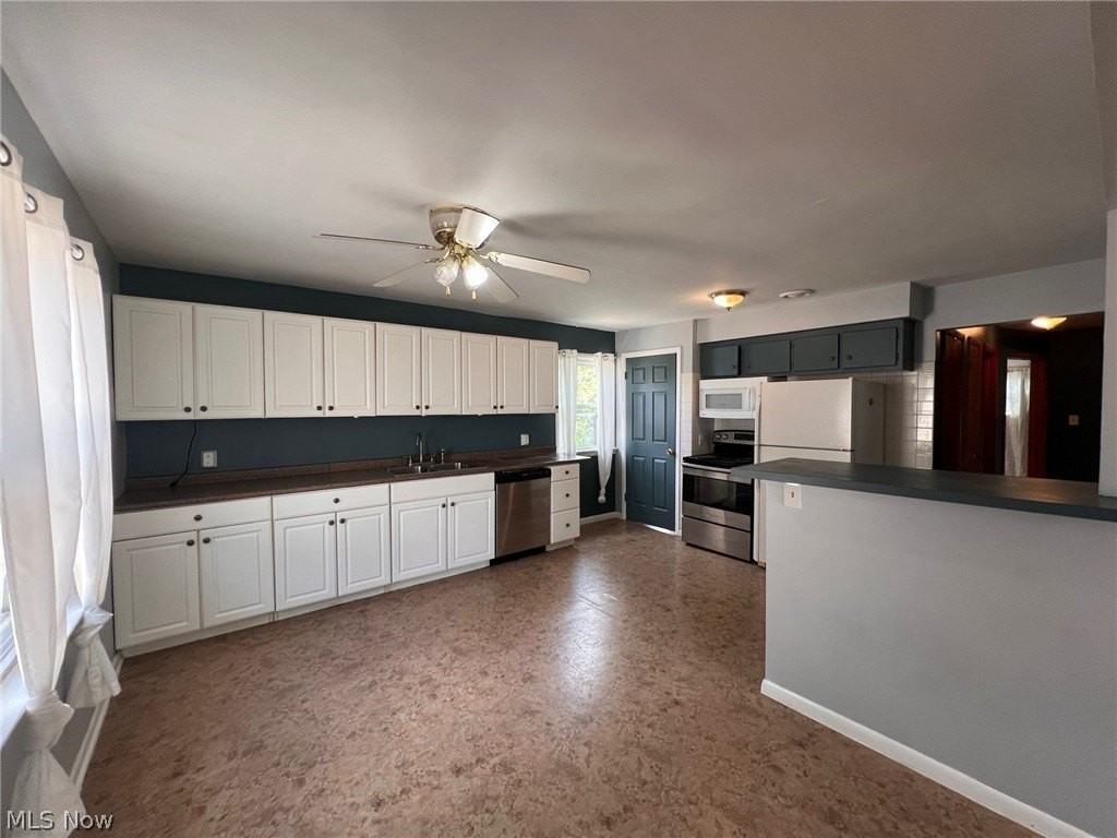 9326 Ackley Rd - Photo 6 of 17