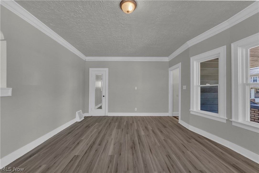 399 Madison Ave #1 - Photo 6 of 21