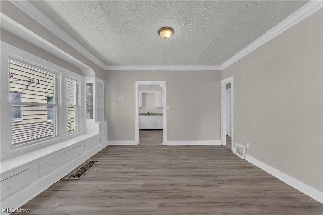 399 Madison Ave #1 - Photo 7 of 21