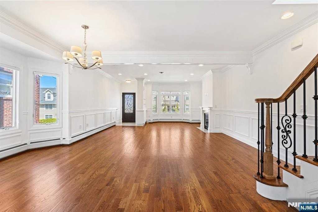 80B Liberty Pl - Photo 4 of 27