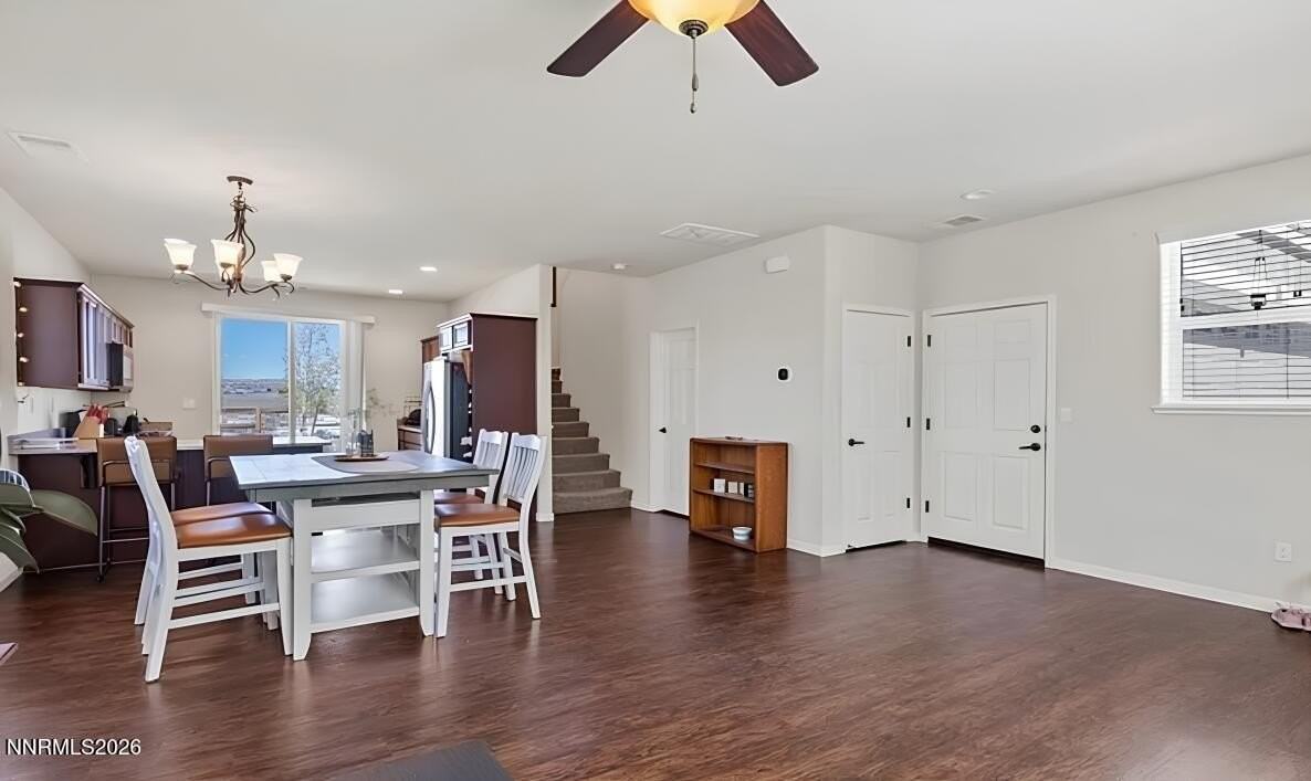 3785 Thistledown Ct - Photo 4 of 10