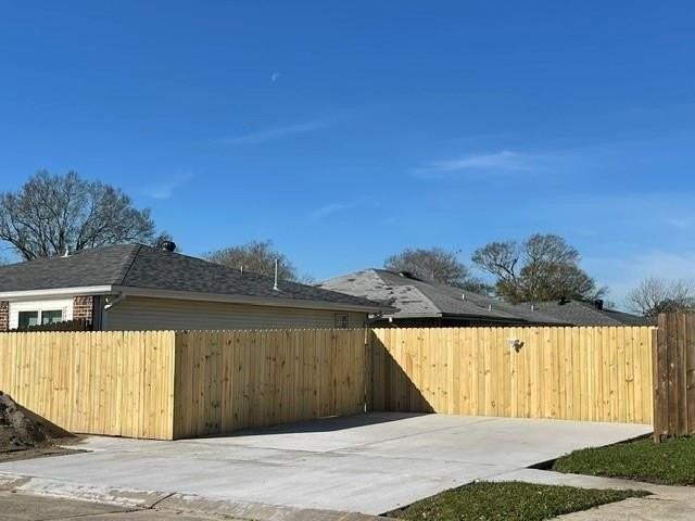 644 Baron Ln - Photo 2 of 10