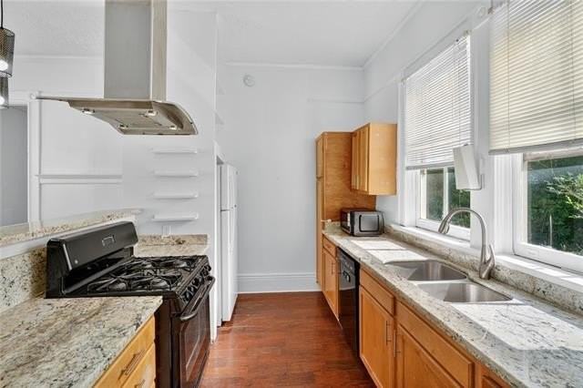 3817 Palmyra St #D - Photo 7 of 16