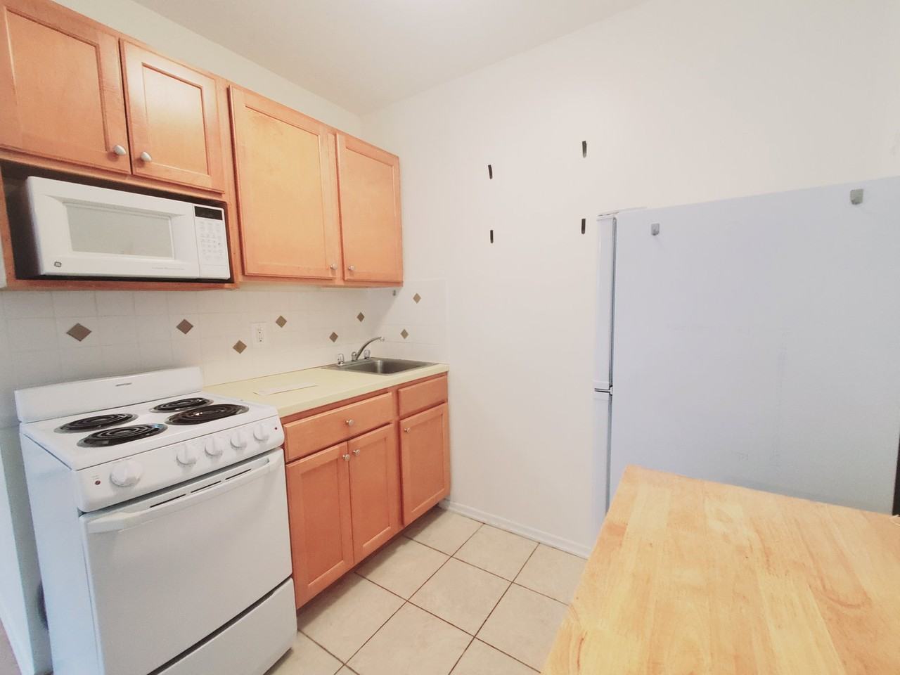 29 Hoyt St #6