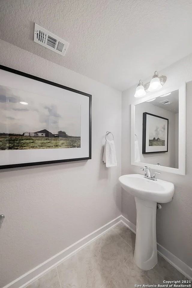 14815 Maverick Ave #1 - Photo 5 of 50