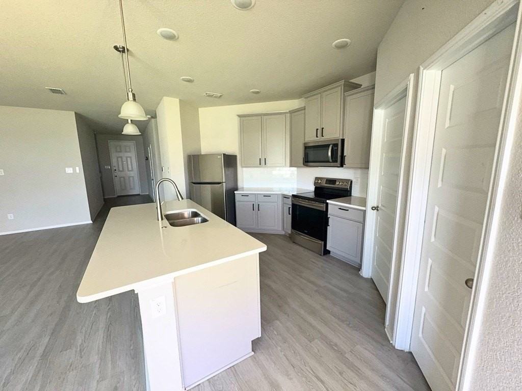 8978 Fair Oaks Dr - Photo 5 of 11