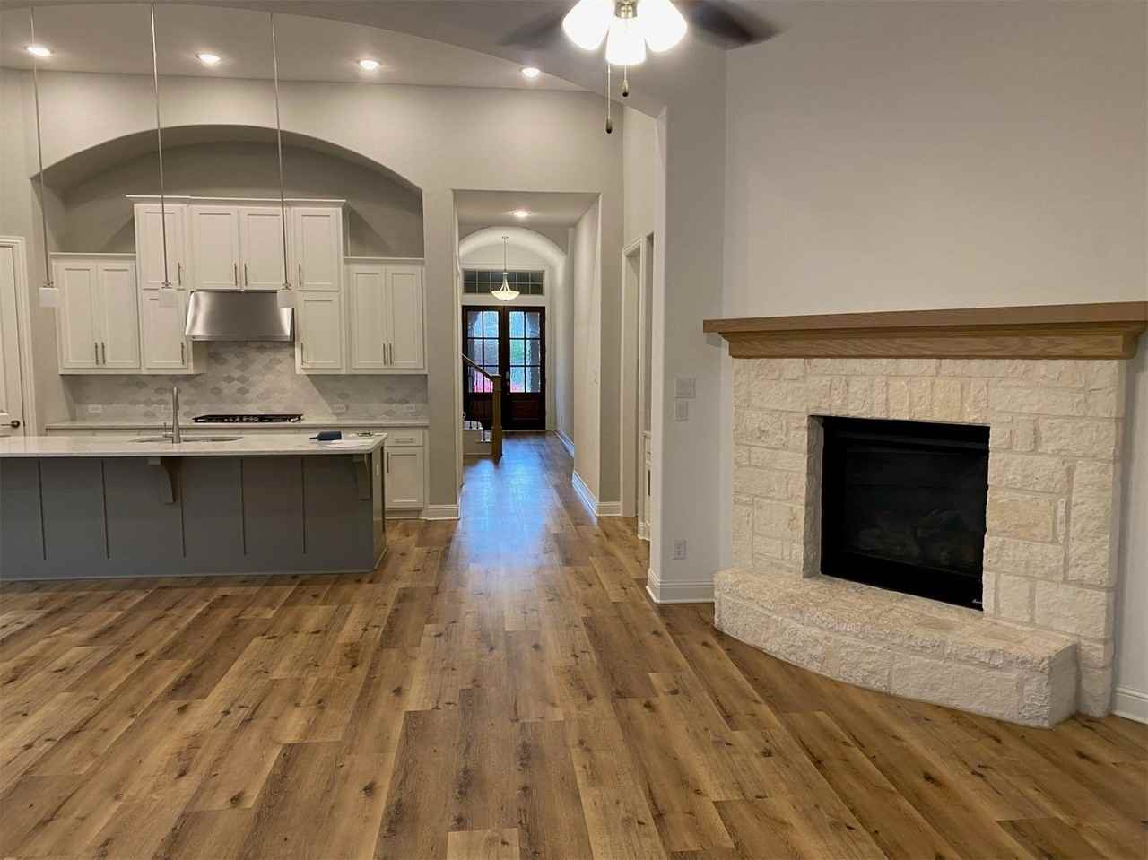 3930 Prairie Clover Ln - Photo 4 of 39