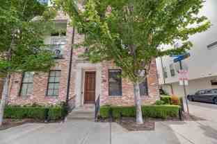 425 S Cesar Chavez Blvd - Photo 1 of 1