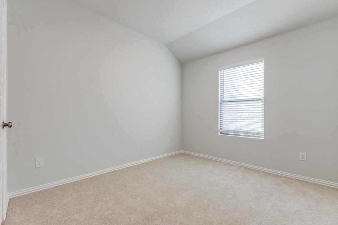 2421 Pacific Ave - Photo 6 of 10