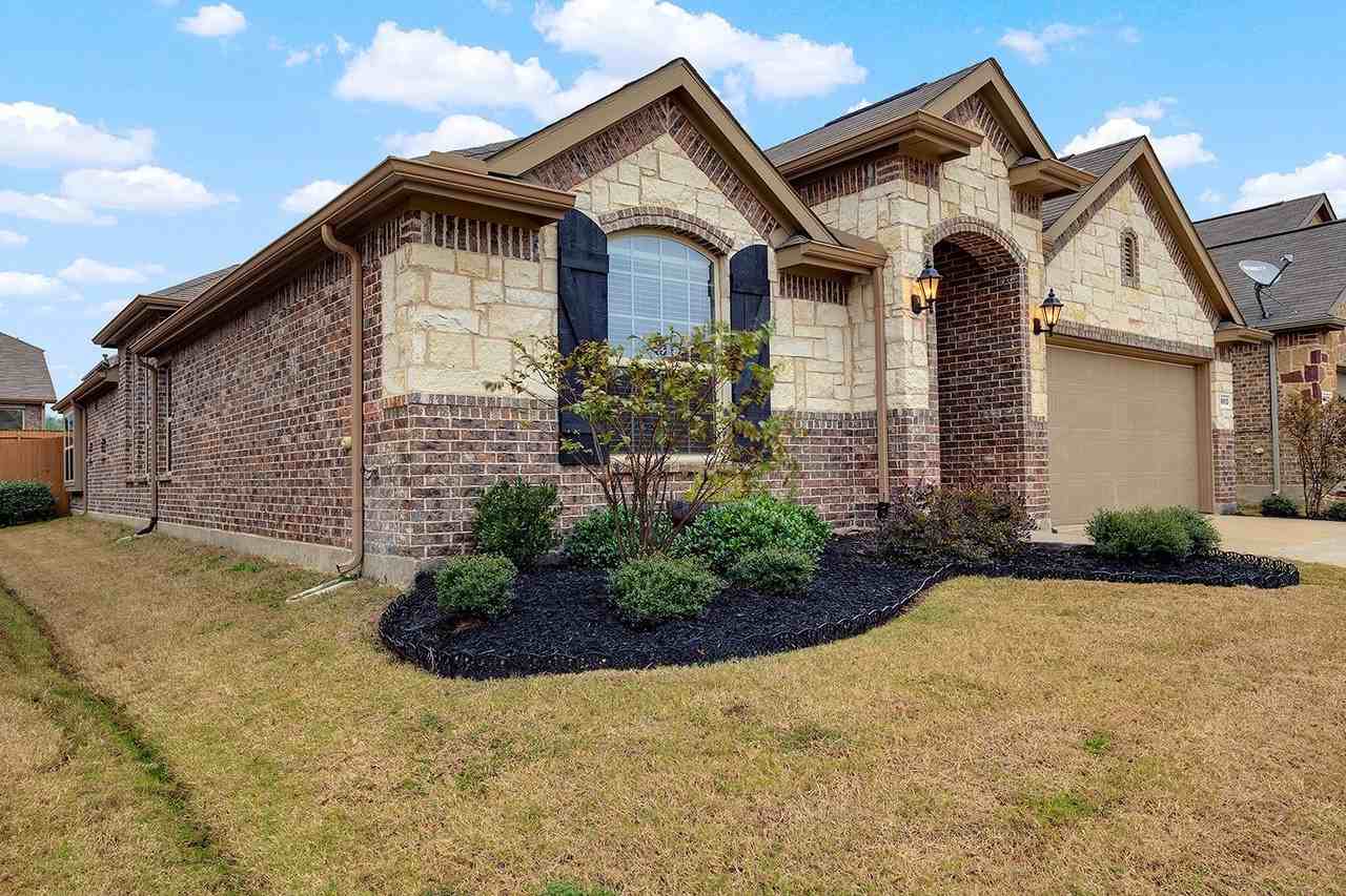 16613 Stillhouse Hollow Ct - Photo 3 of 36