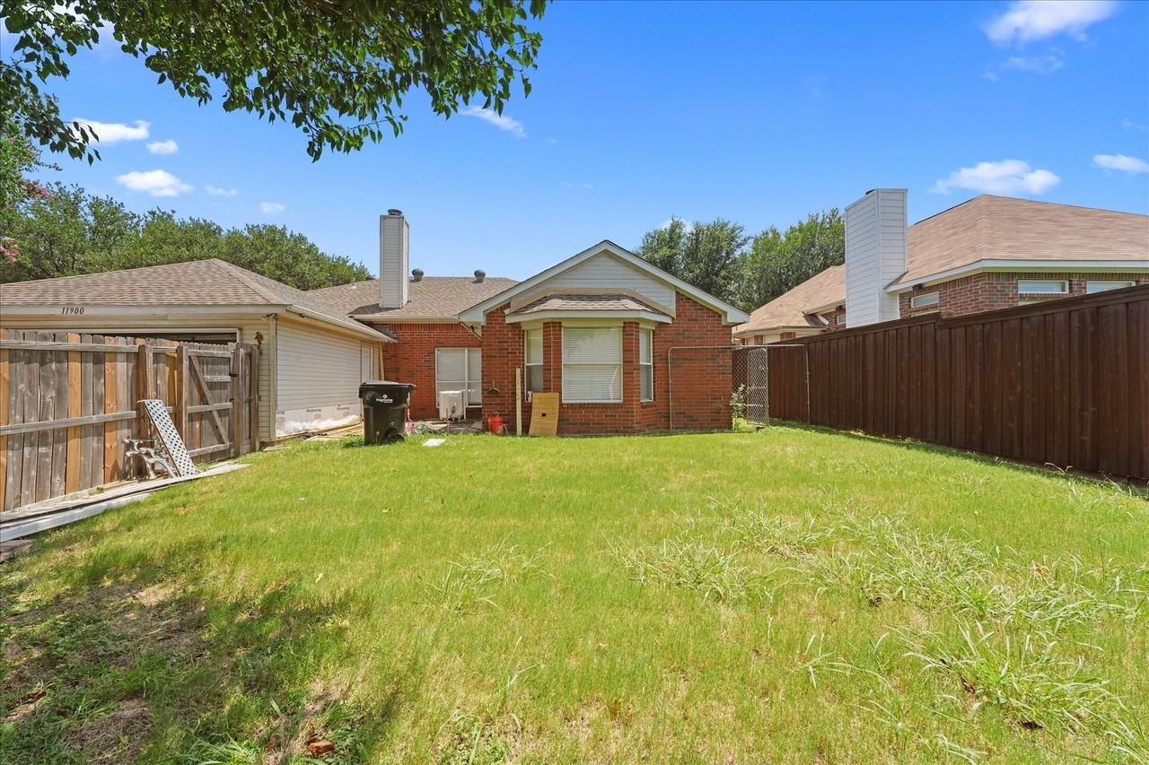 11900 Port Rd - Photo 7 of 28