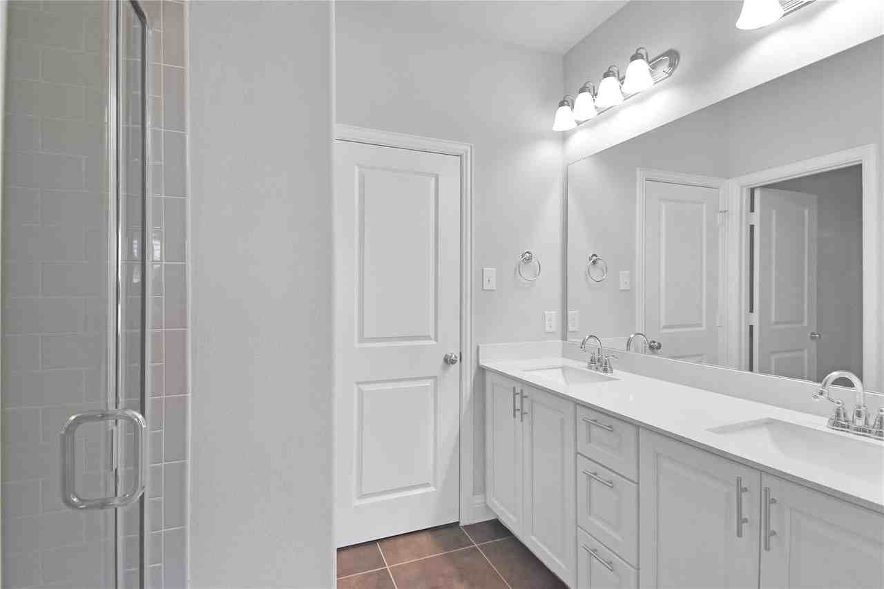 6162 Blythe Dr - Photo 4 of 7